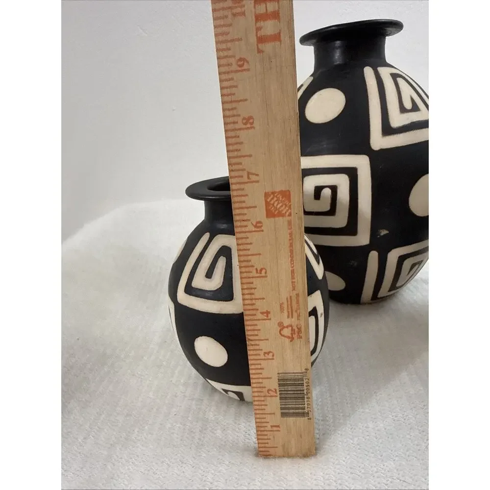 Vintage Valeriano Paz Chulucanas Peru Signed Art Pottery Nesting Vases 3pc Set